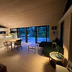 Дом отдыха Newly Renovated Family Vacation