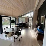 Newly Renovated Family Vacation Дом отдыха Нюкёбинг-Сьелланн
