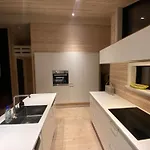Newly Renovated Family Vacation Дом отдыха *