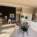 Дом отдыха Newly Renovated Family Vacation