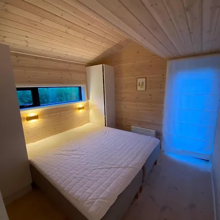 Newly Renovated Family Vacation Feriehus