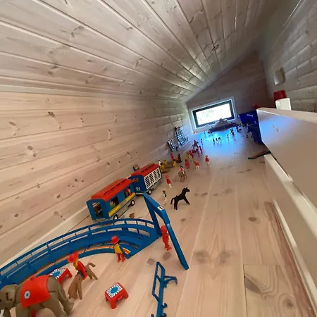 Newly Renovated Family Vacation Feriehus