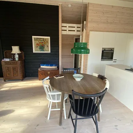 Newly Renovated Family Vacation Feriehus